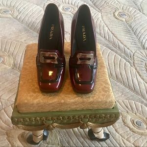 Prada pair of pumps size 37.5